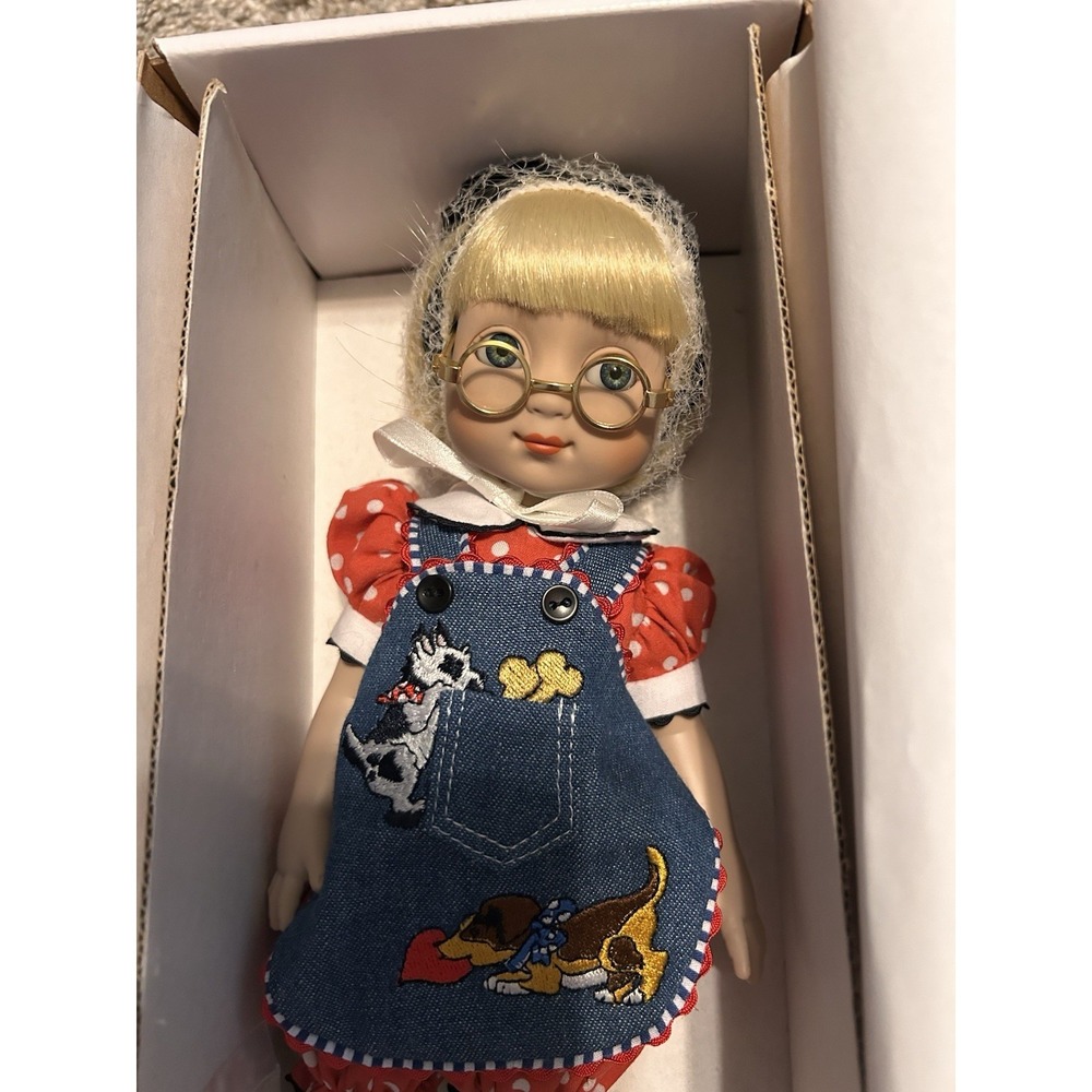 Mary Engelbreit Ann Estelle Everyone Needs Their Own Spot 37698 Tonner MIB